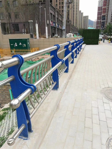 不锈钢河道桥梁防撞护栏